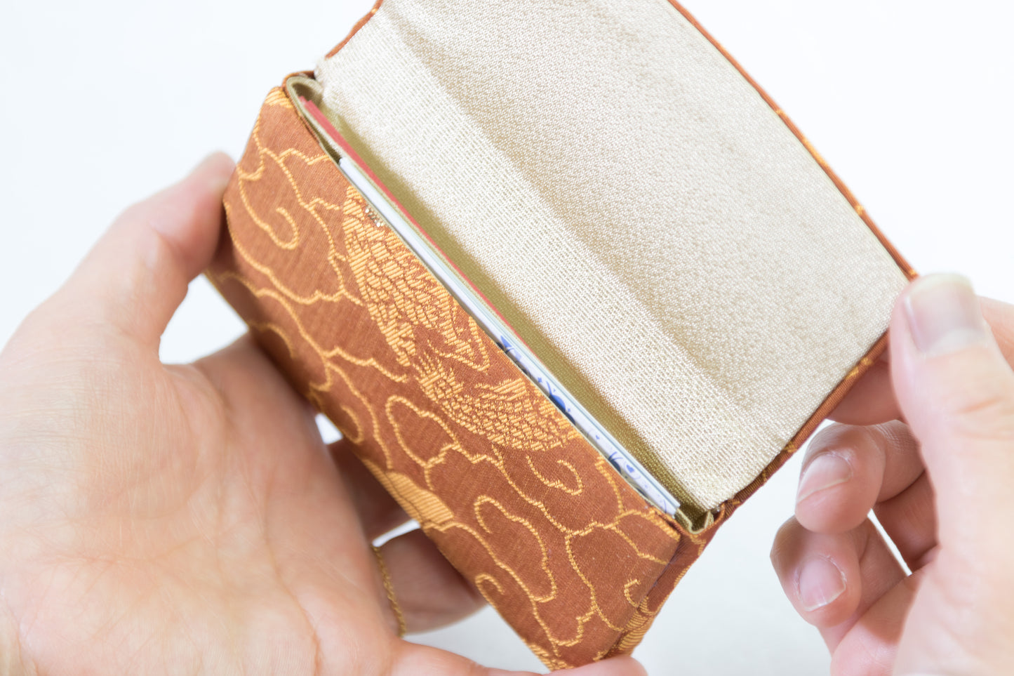 Card Case ▶（３）Dragon with scattered cloudsuse of REAL GOLD leaf