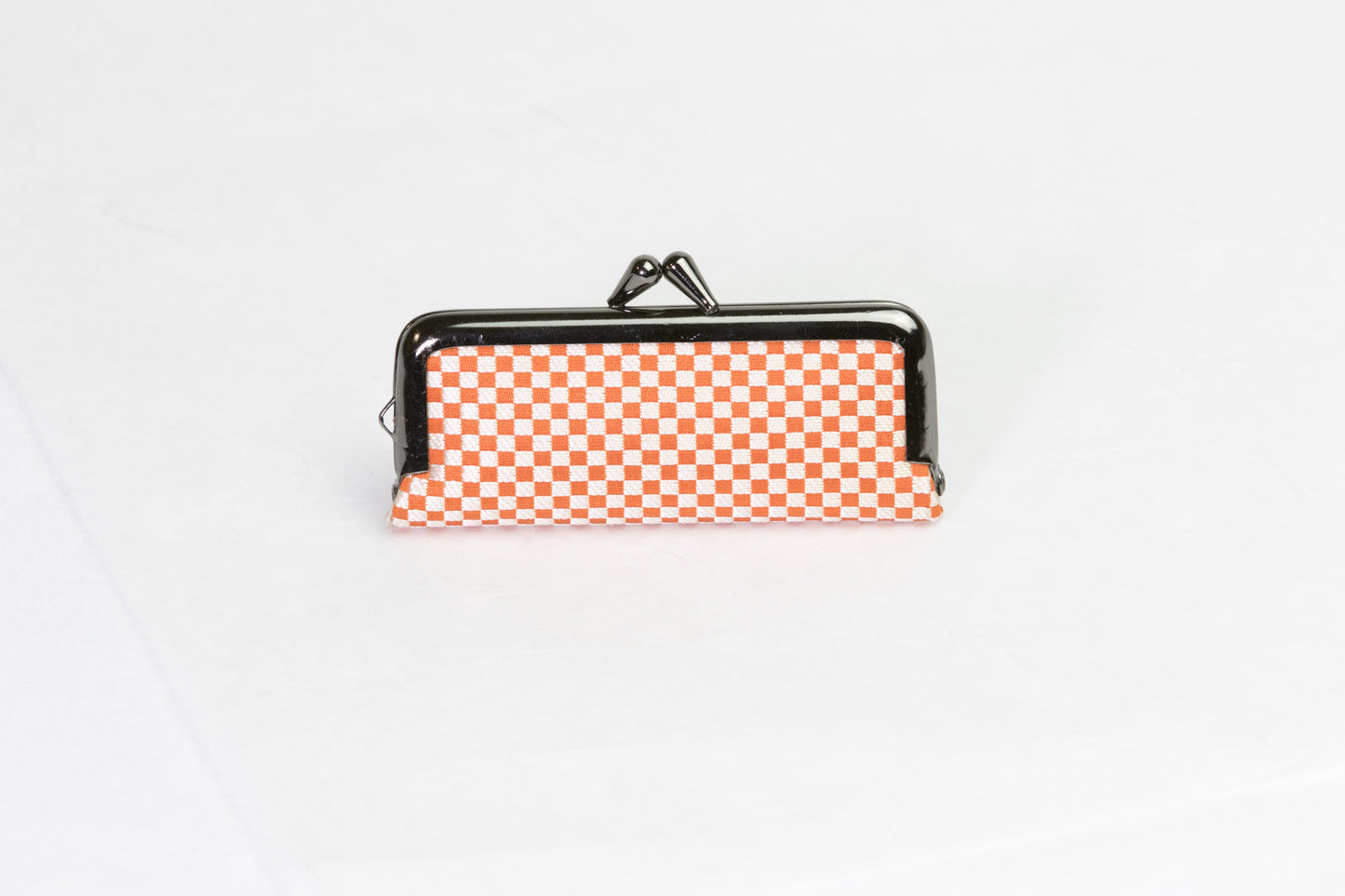 ACCESSORY CASE with a drawstring pouch