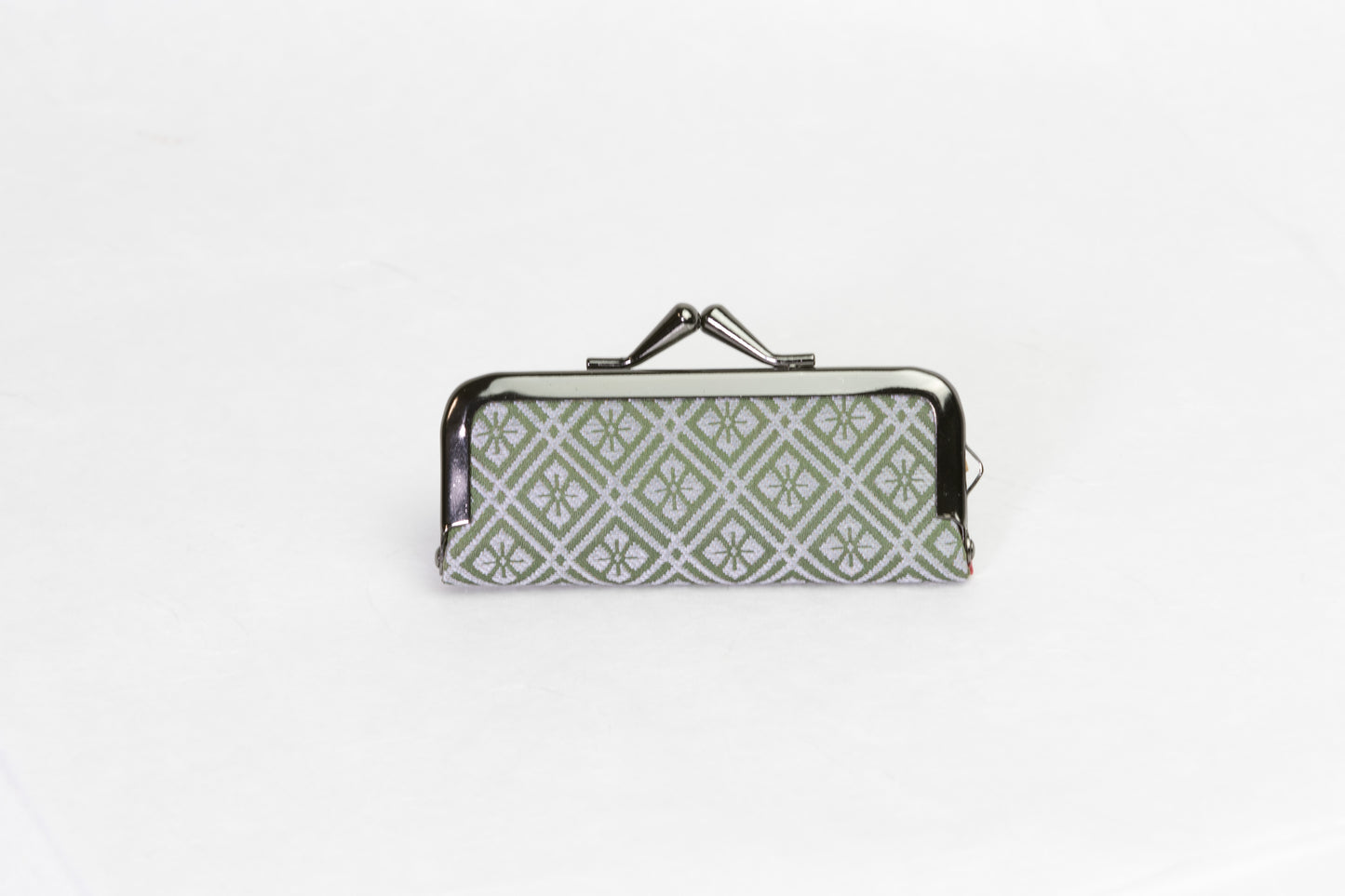 ACCESSORY CASE with a drawstring pouch